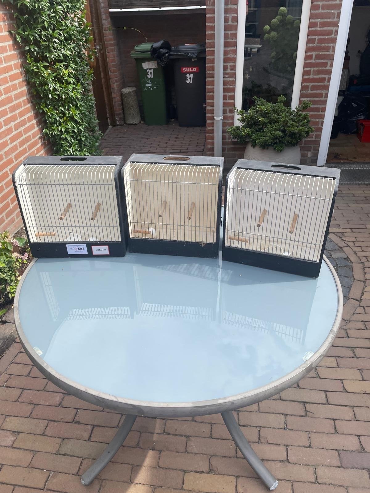Tentoonstelling kooien 3 stuks, Dieren en Toebehoren, Vogels | Hokken en Kooien, Ophalen, Gebruikt, Hout, Overige typen
