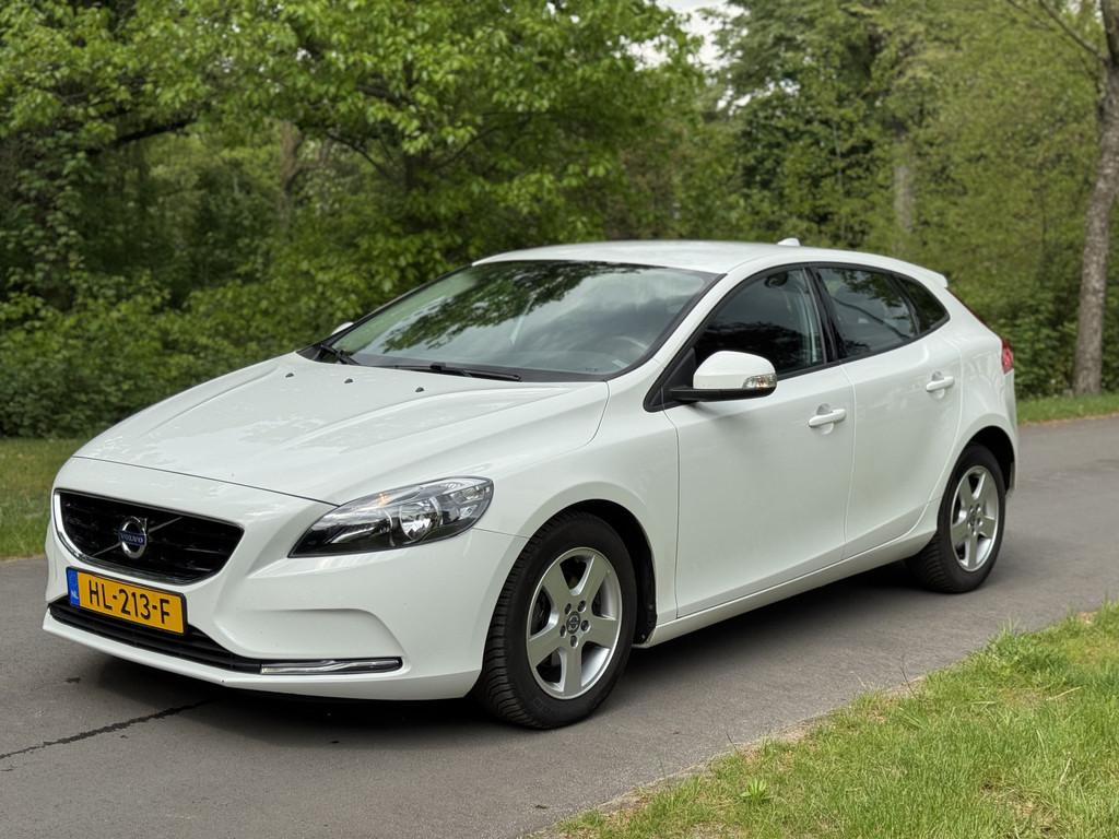Volvo V40 2.0 D2 Momentum Business (bj 2015), Voorwielaandrijving, Stof, Gebruikt, 4 cilinders