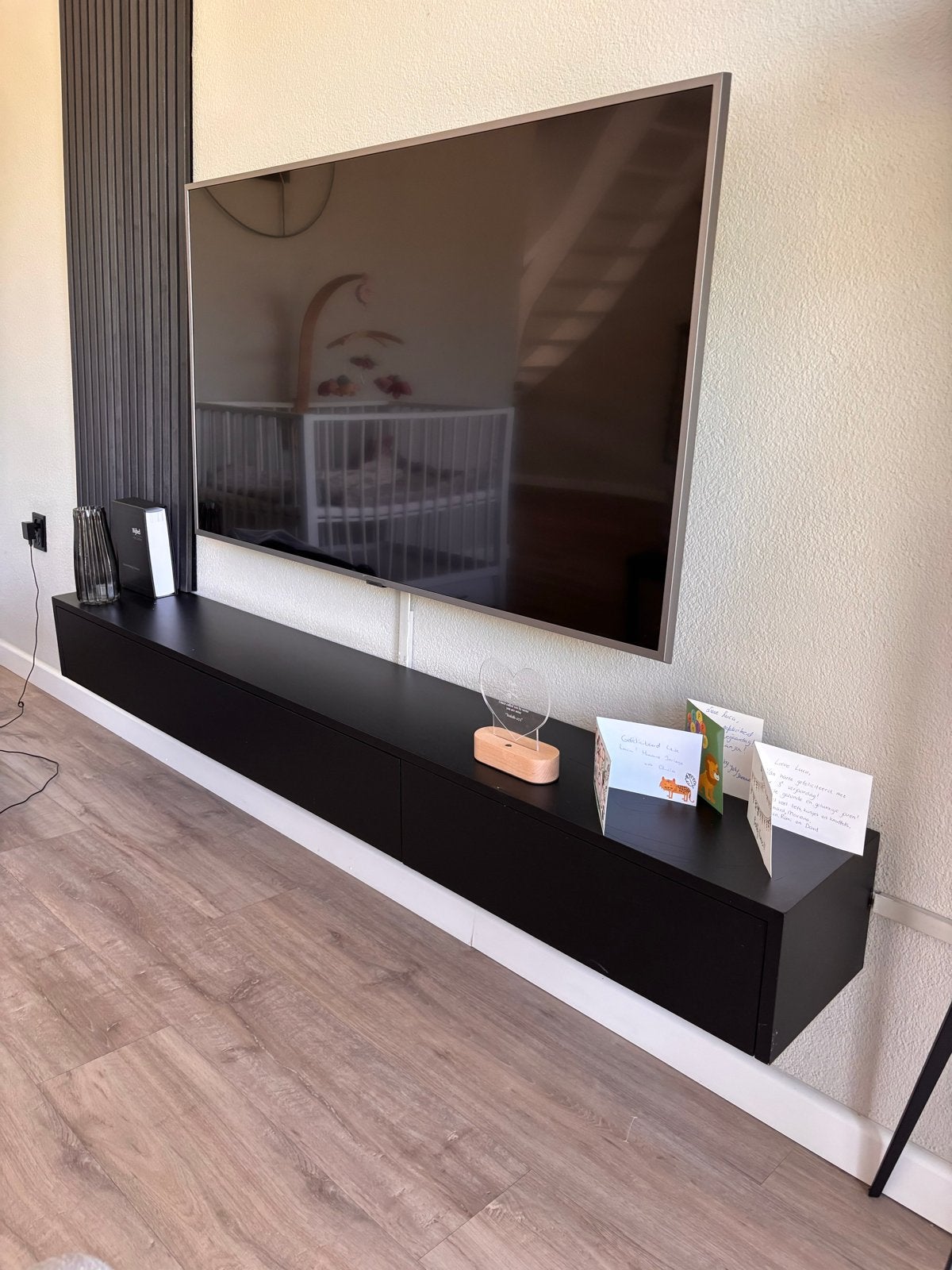 Zwart zwevend tv-meubel met 3 scharnierkasten, 180cm, Ophalen, Overige materialen, Gebruikt, 150 tot 200 cm