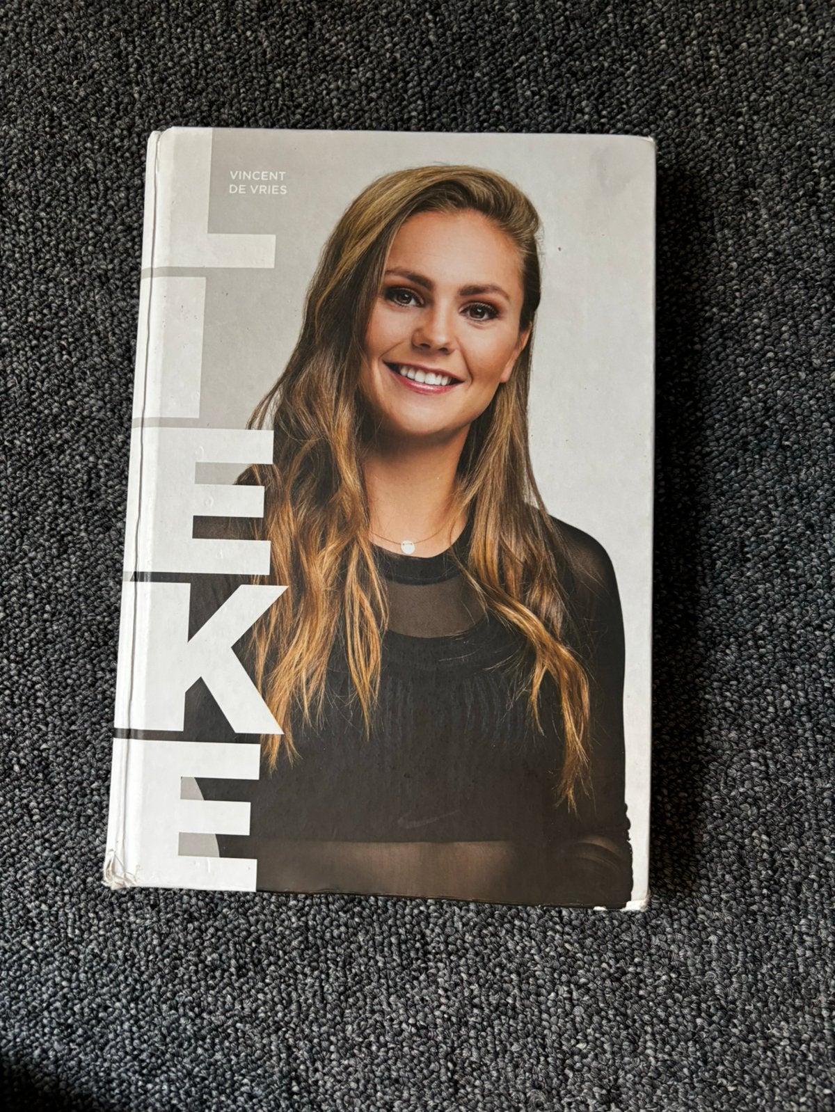 Boek Lieke Martens, Ophalen of Verzenden, Zo goed als nieuw