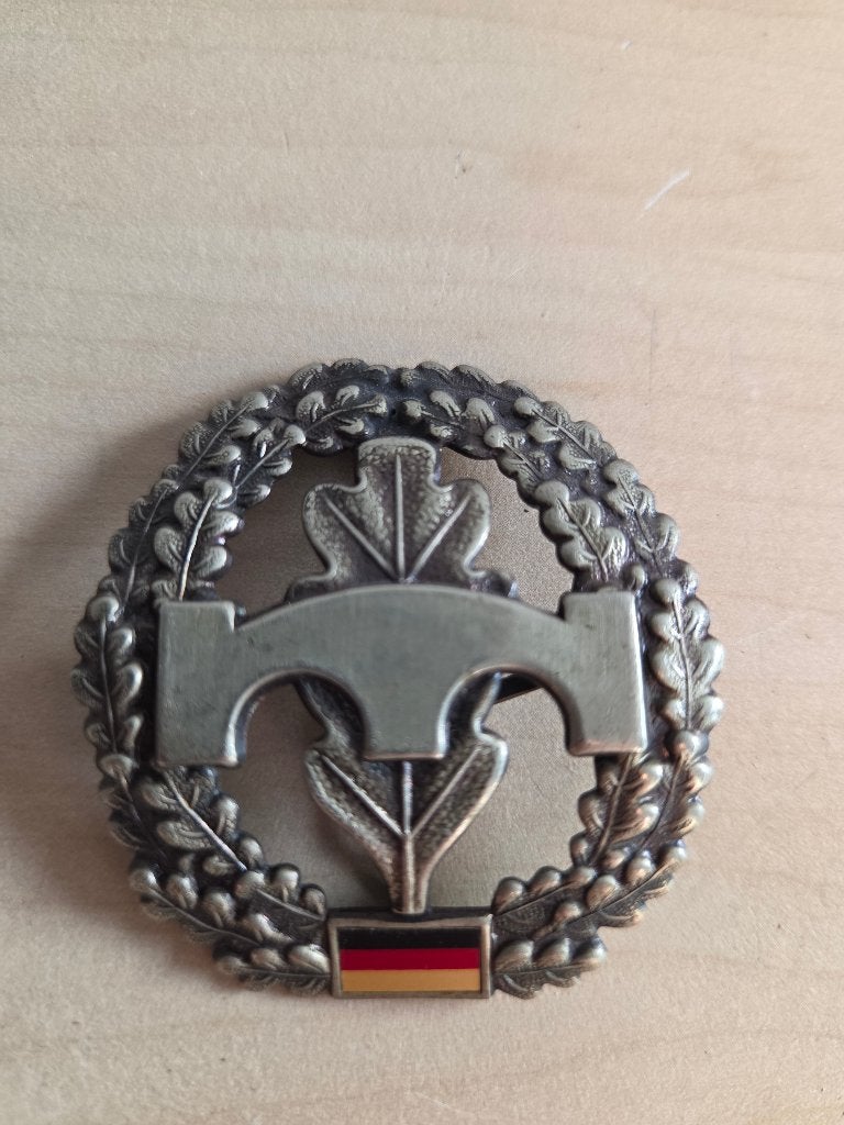 baretinsigne van de Duitse Bundeswehr (Pioniertruppe), Verzamelen, Ophalen of Verzenden, Landmacht, Duitsland, Embleem of Badge
