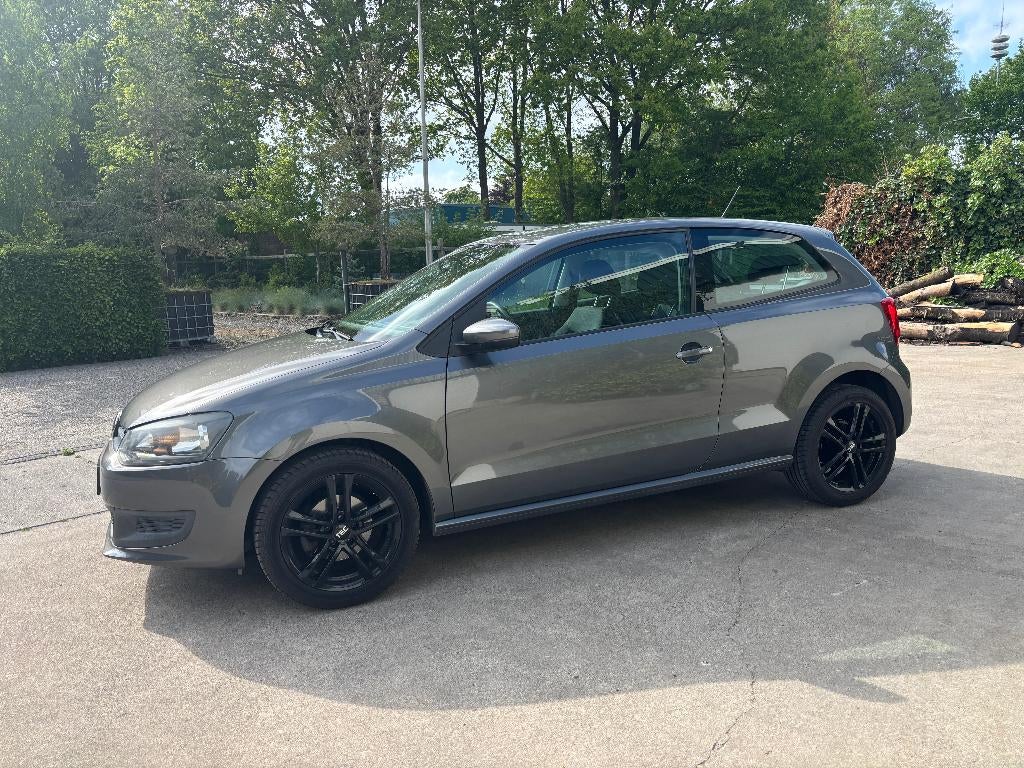 Zeer nette VW Polo 1.2 2012, Voorwielaandrijving, 40 €/maand, Zwart, 1198 cc