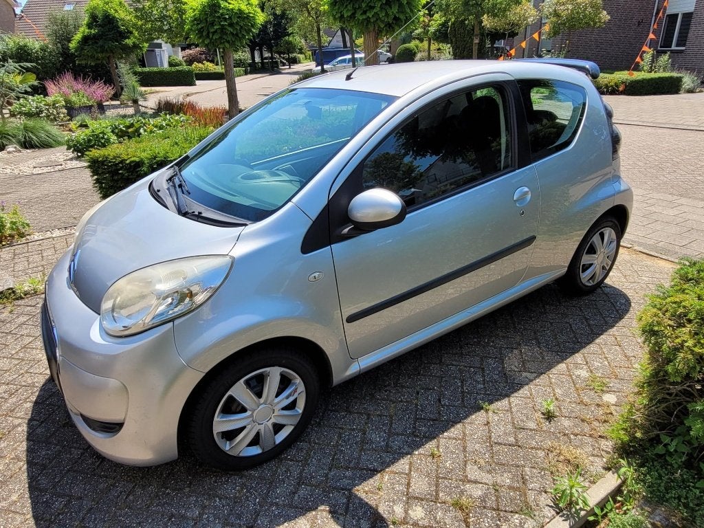 Citroën C1 1.0 3-DRS 2010 Grijs, Auto's, Voorwielaandrijving, Zwart, C1, 68 pk
