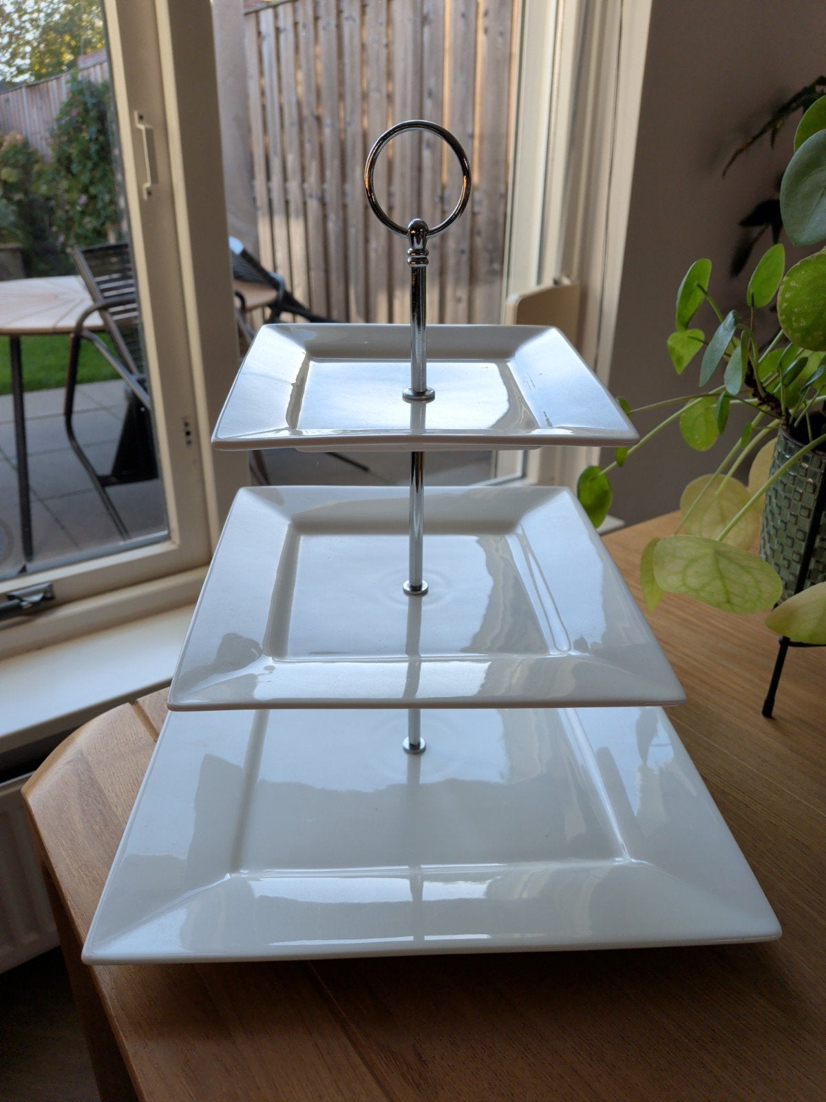 Etagère met 3 verdiepingen - Wit, vierkant, Huis en Inrichting, Ophalen, Etagère, Demontabel, Zo goed als nieuw