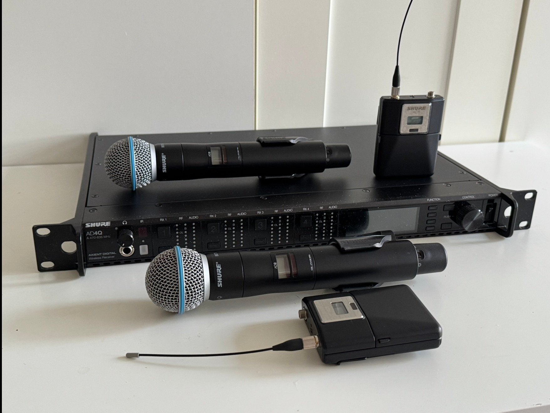 Shure Axient AD4Q + 2x AD2 B58A + 2x AD1, Ophalen, Zo goed als nieuw, Zangmicrofoon
