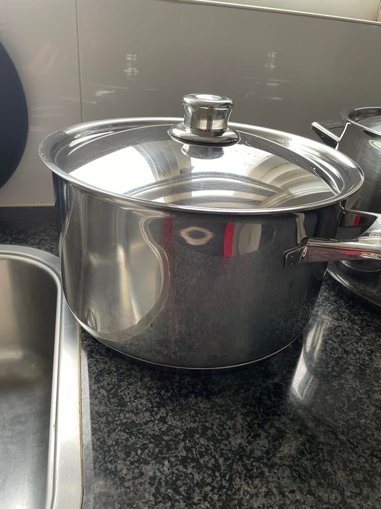 Simtronic RVS Kookpan met Deksel - Zo goed als nieuw, Kookpan of Snelkookpan, Inductieplaat, Ophalen of Verzenden, Zo goed als nieuw