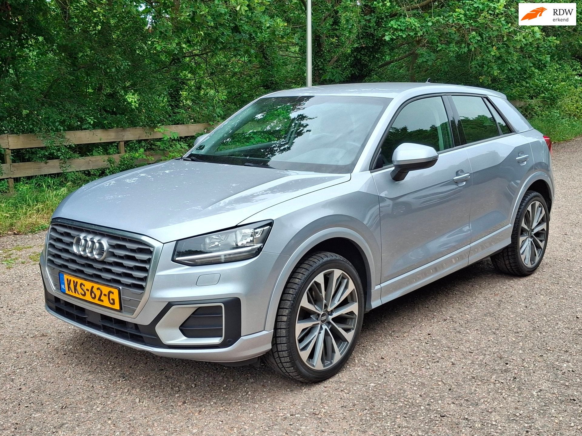 Audi Q2 30 TFSI S Edition ACC/Navi/LaneAssist/Trekhaak/Advan, Auto's, Audi, Voorwielaandrijving, Stof, Gebruikt, 1200 kg