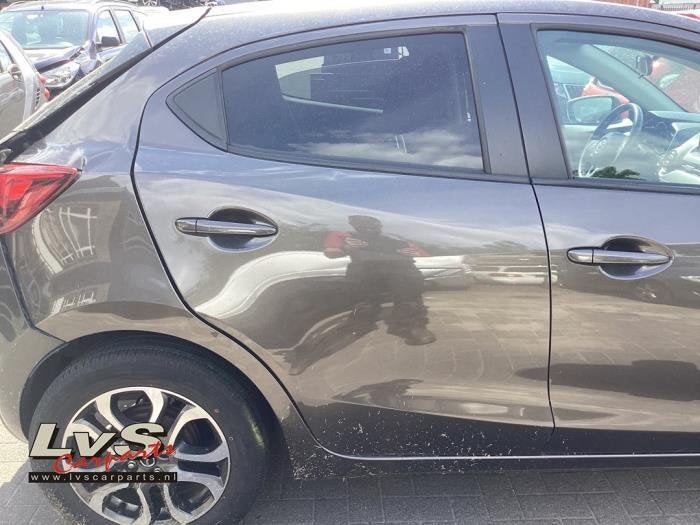 Portier 4Deurs rechts-achter van een Mazda 2 (42F), Auto-onderdelen, Gebruikt, -, Deur, -