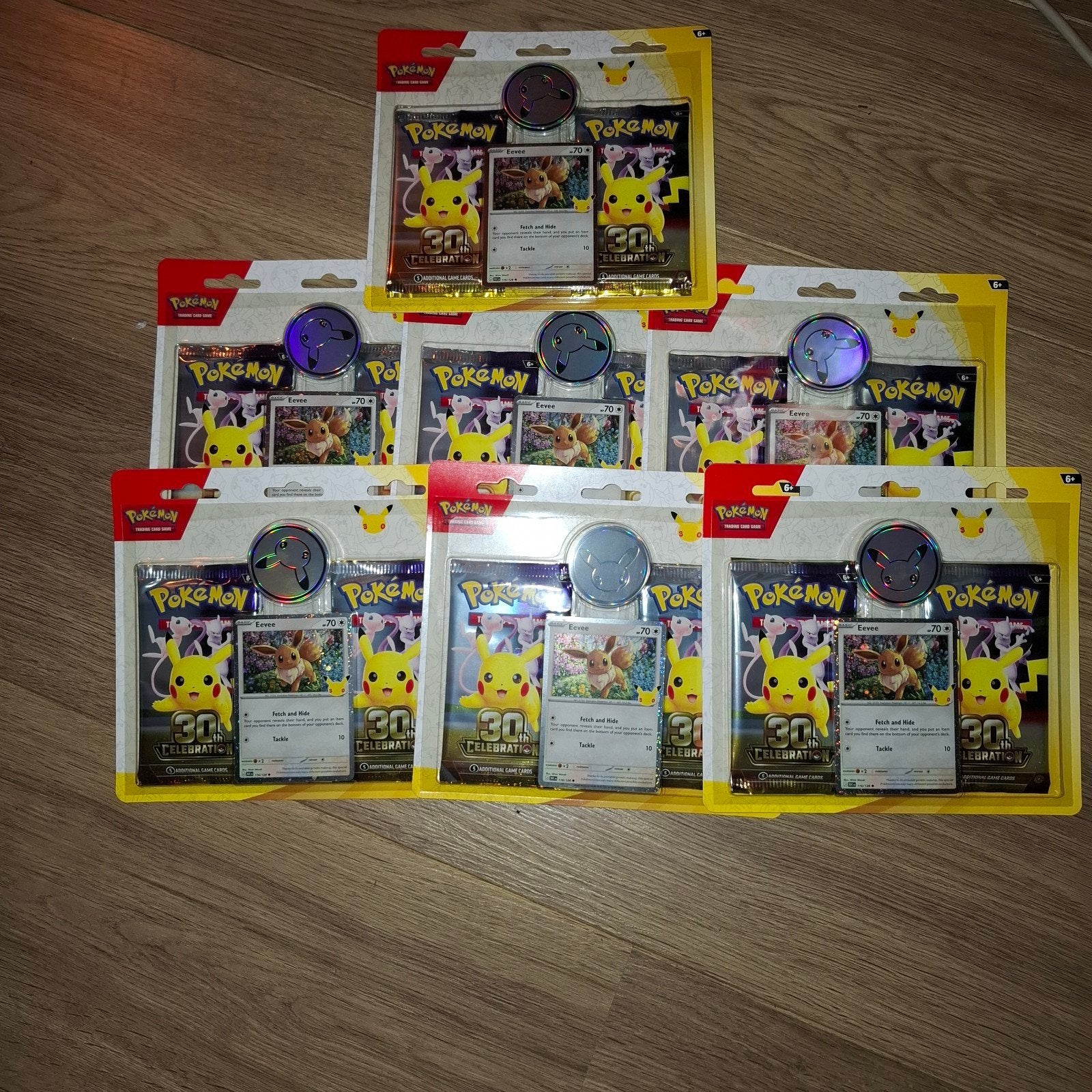 Pokémon Celebrations Booster Packs met Eevee promo, Ophalen, Nieuw, Meerdere kaarten