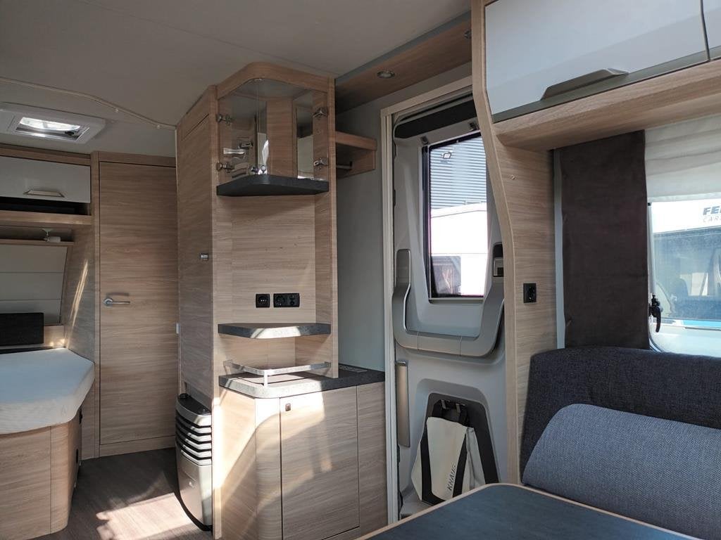 Knaus Sudwind 500 FU, Caravans en Kamperen, Schokbreker, Rondzit, Bedrijf, Overige typen