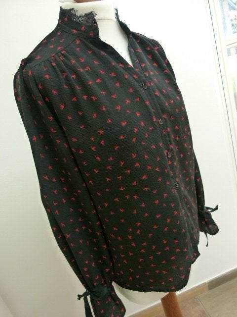 Zwart rood blouse Sweewe Paris, maat M 38 40 vintage, Kleding | Dames, Maat 38/40 (M), Overige kleuren, Sweewe, Ophalen of Verzenden