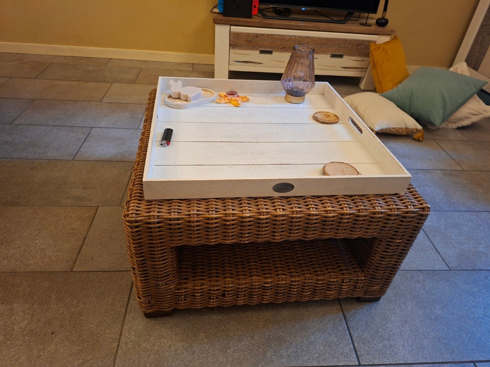 Salon tafel, Ophalen