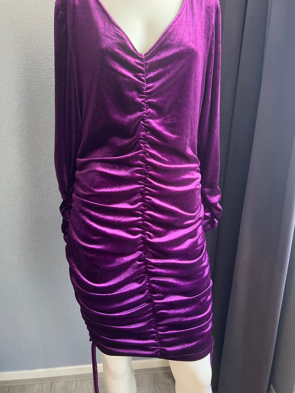 Paarse fluwelen jurk met ruches - Maat XL, Ophalen of Verzenden, Zo goed als nieuw, Maat 46/48 (XL) of groter, Paars