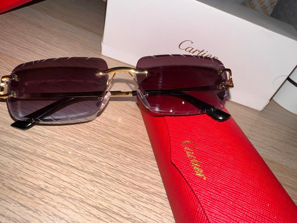 Cartier bril zwart - Stijlvolle zonnebril met gouden details, Sieraden, Tassen en Uiterlijk, Zonnebrillen en Brillen | Heren, Zonnebril