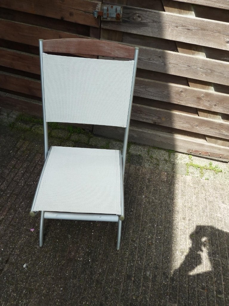 Vier hippe Bistro klapstoelen, Ophalen, Zo goed als nieuw, Metaal, Inklapbaar