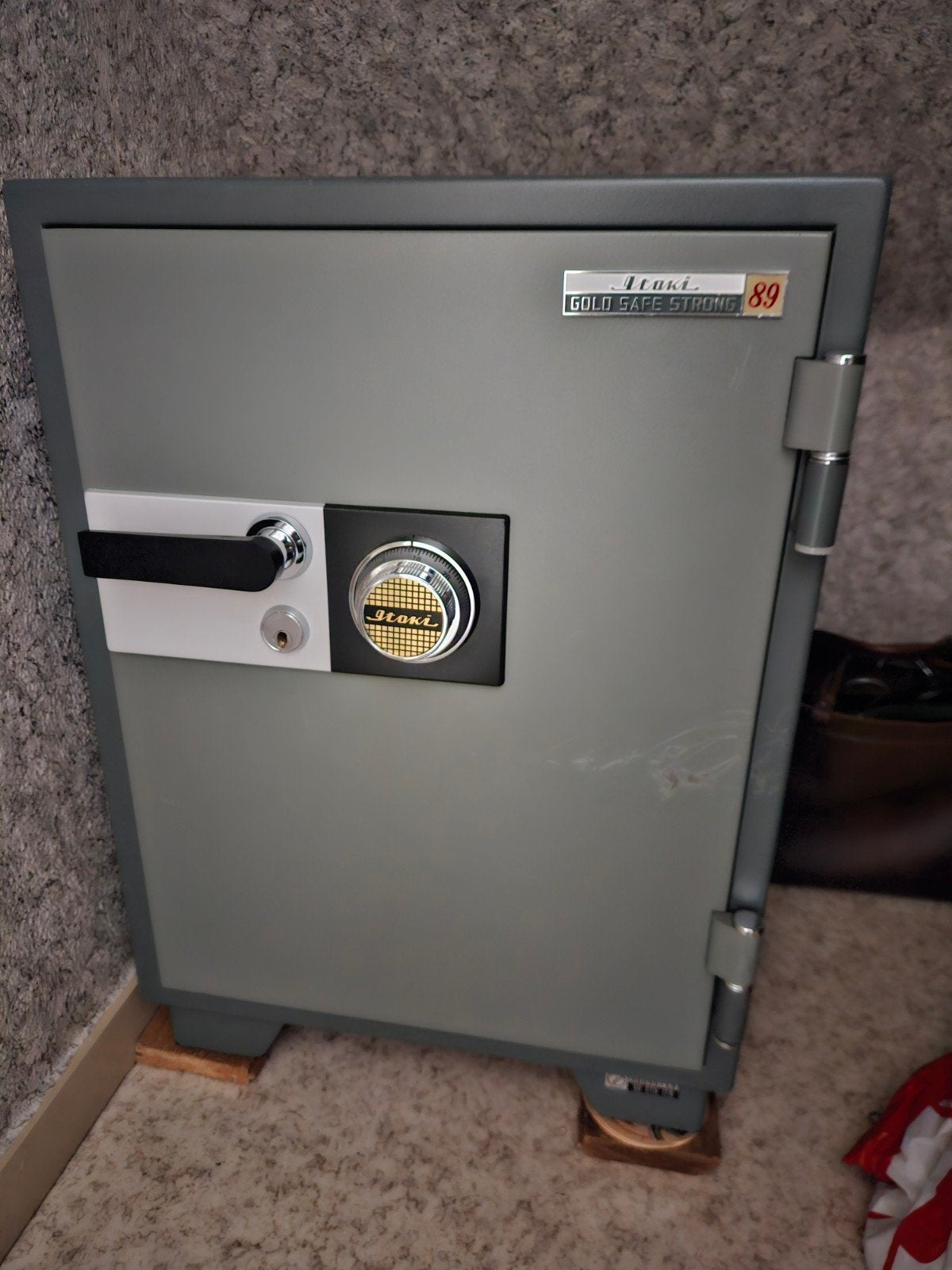Ataki Gold Safe Strong 89 Brandkast met lade en plank, Huis en Inrichting, Ophalen of Verzenden, Gebruikt, Brandkast
