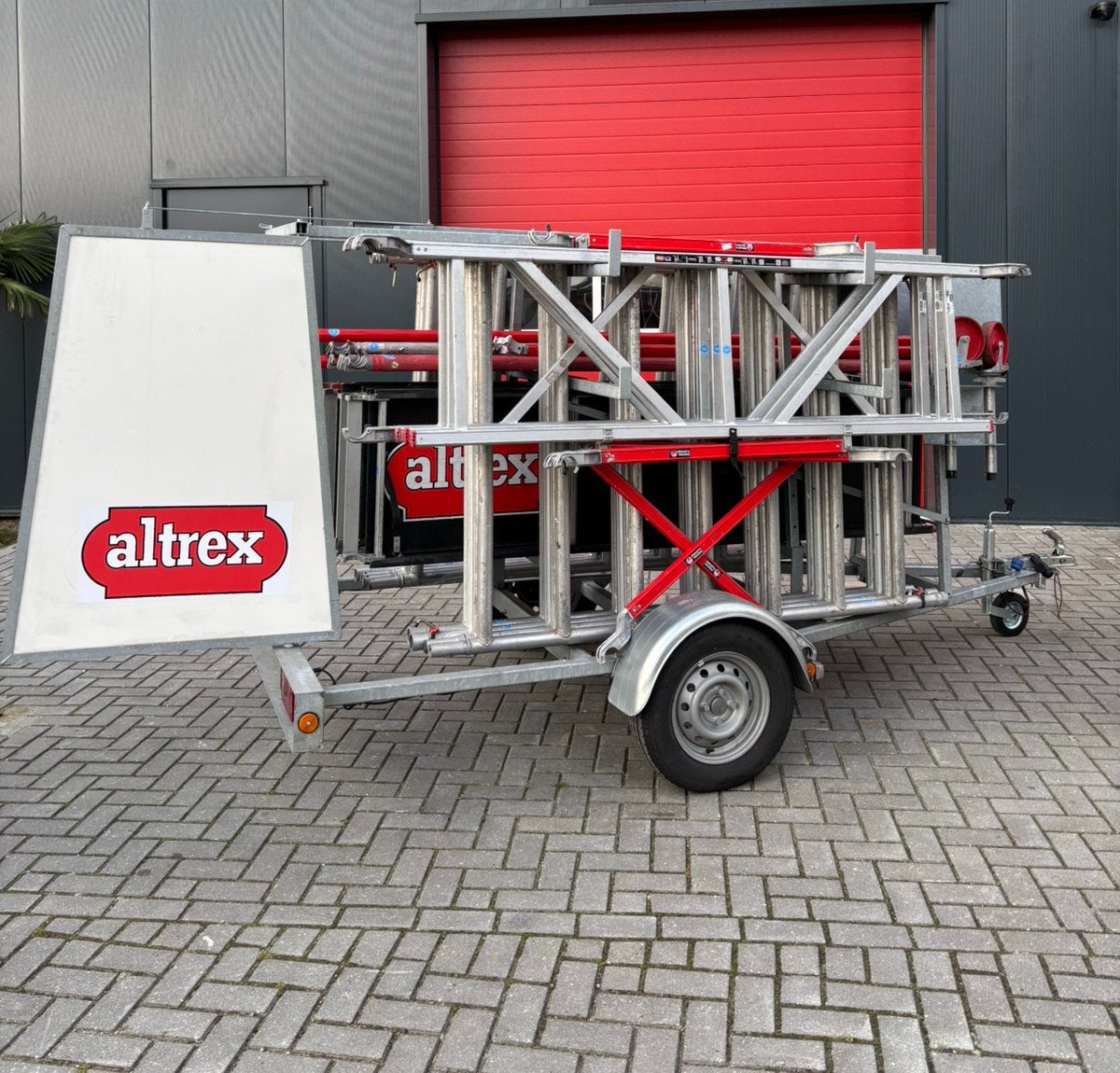 Verschillende altrex rolsteigers ( bedrijfen,particulieren), Ophalen, Gebruikt, Poortingaverhuur@gmail.com, 5 meter of hoger