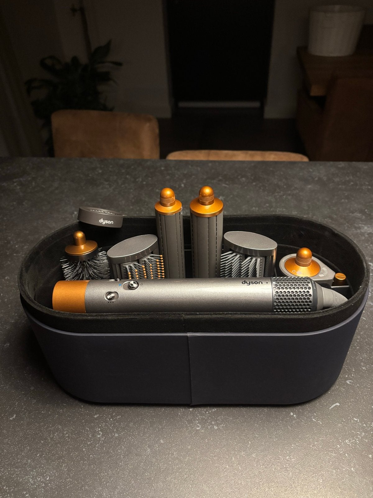 Dyson Airwrap Complete Föhn en Styler met Opbergdoos, Sieraden, Tassen en Uiterlijk, Verzenden, Zo goed als nieuw
