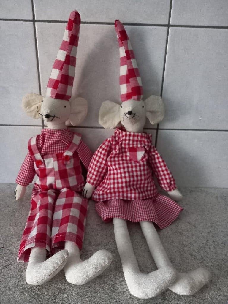 muizen handgemaakt, Overige stijlen, Ophalen of Verzenden, Zo goed als nieuw, Rood