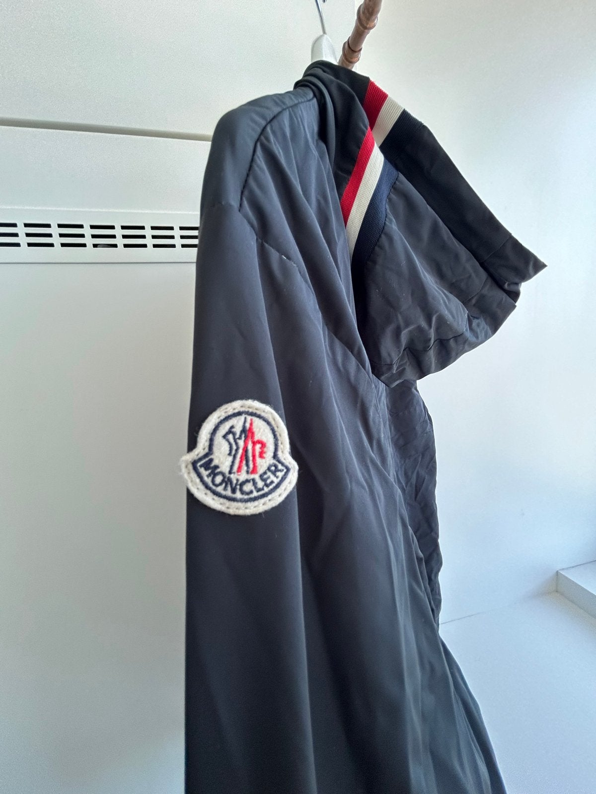 Moncler tussenjas, Ophalen of Verzenden, Nieuw, Overige maten, Zwart