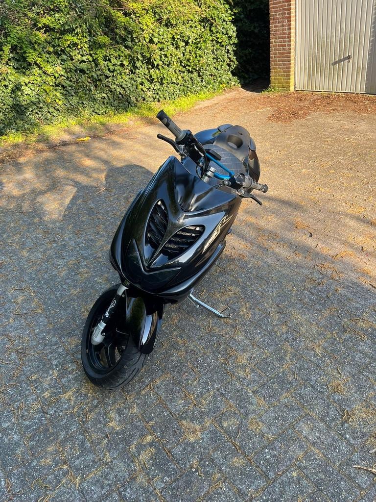 YAMAHA AEROX 70CC 2006., Fietsen en Brommers, Scooters | Yamaha, Ophalen, Zo goed als nieuw, Tweetakt, Aerox