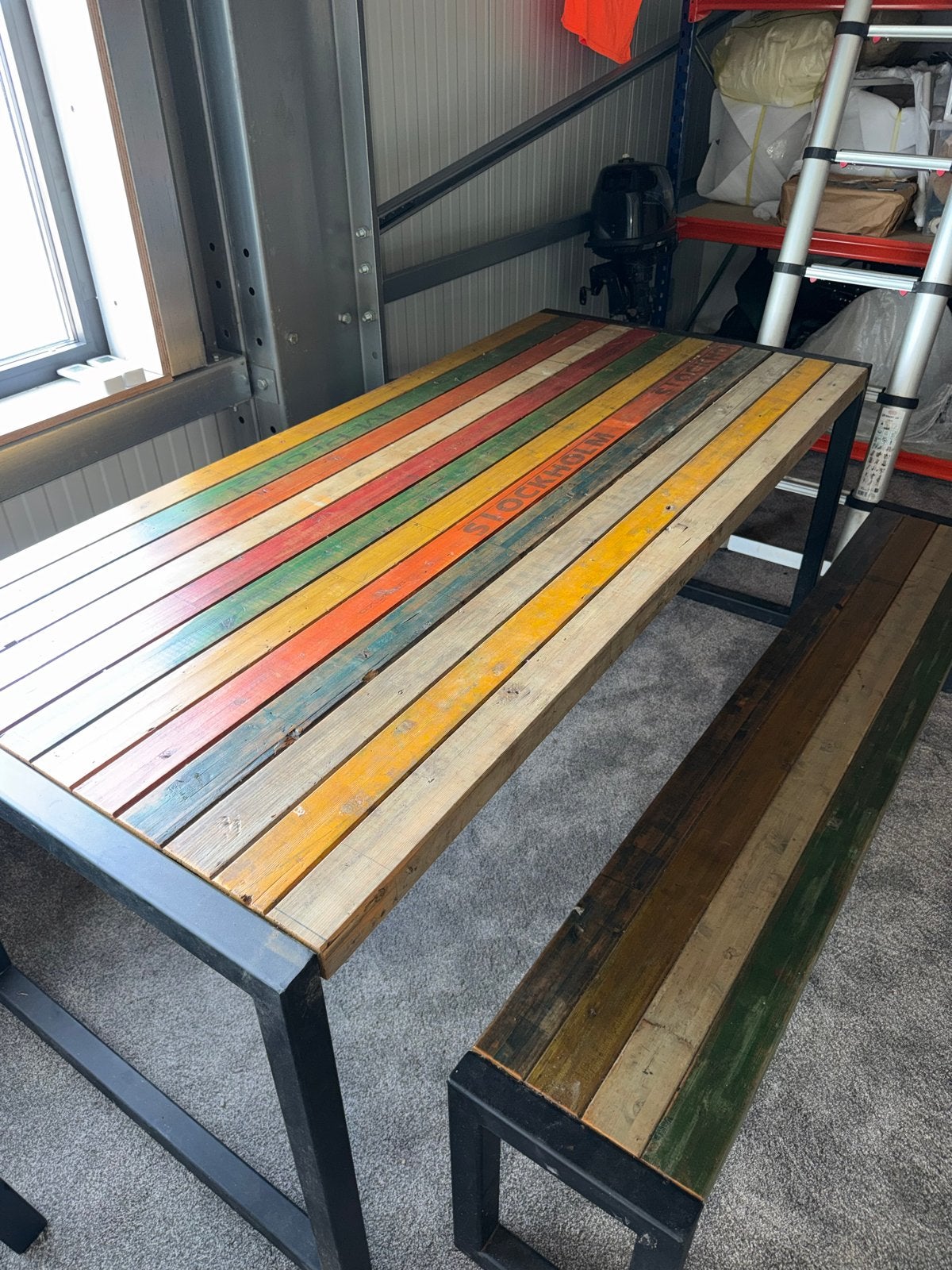 Unieke eettafel met bankje van gerecycled hout, Ophalen, Gebruikt, 50 tot 100 cm, 150 tot 200 cm