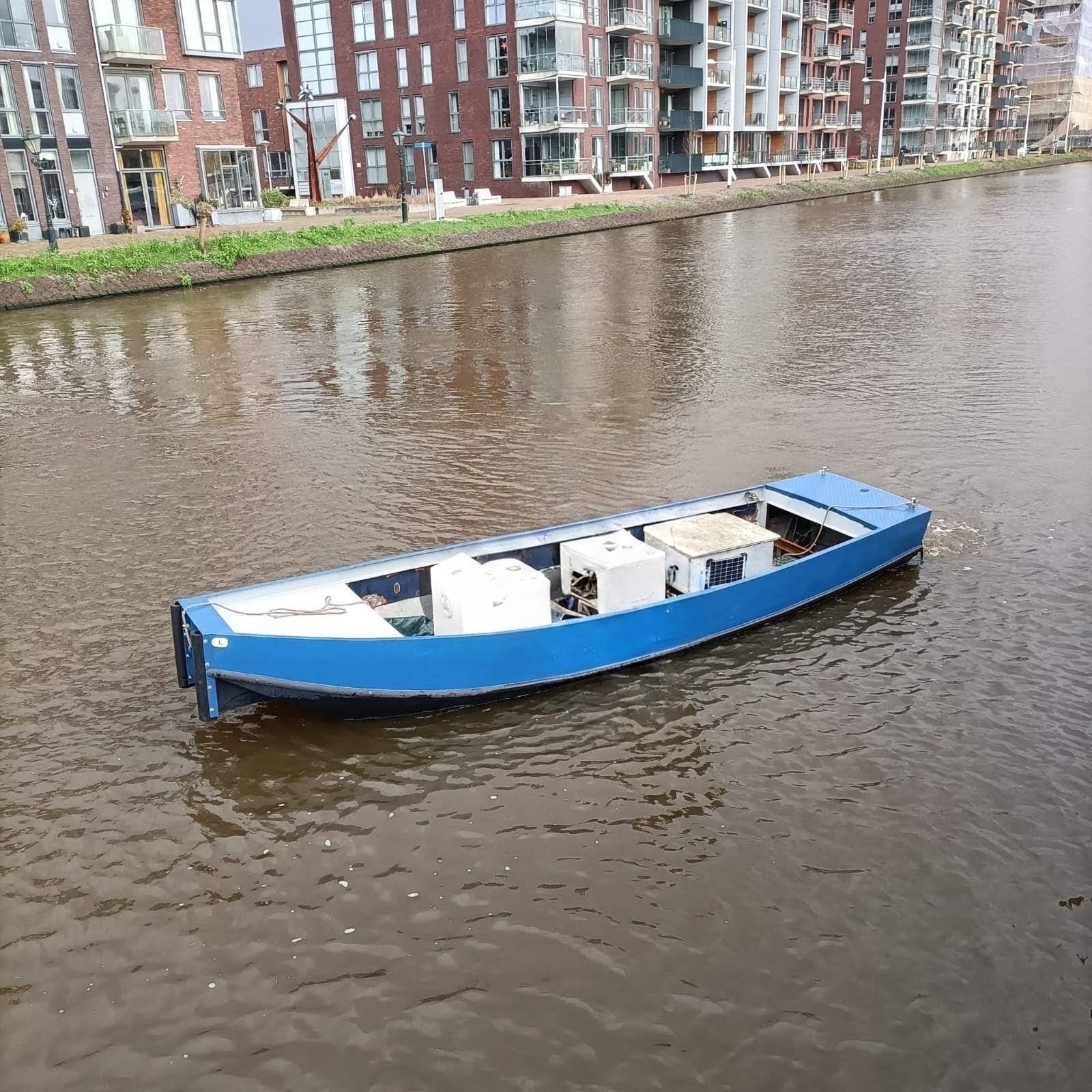 Grachtenboot/opduwer met inboard diesel motor., Gebruikt, Binnenboordmotor, Diesel, 42 pk