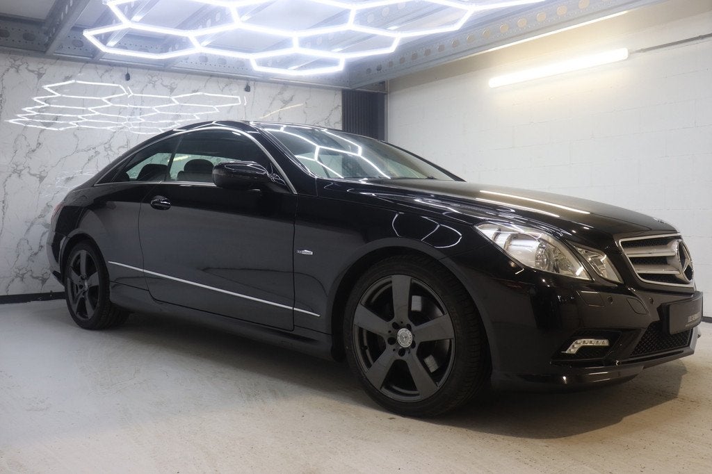 Mercedes-Benz E-klasse Coupé 350 CGI Avantgarde Pano H&K, Auto's, Automaat, Euro 5, Achterwielaandrijving, Zwart