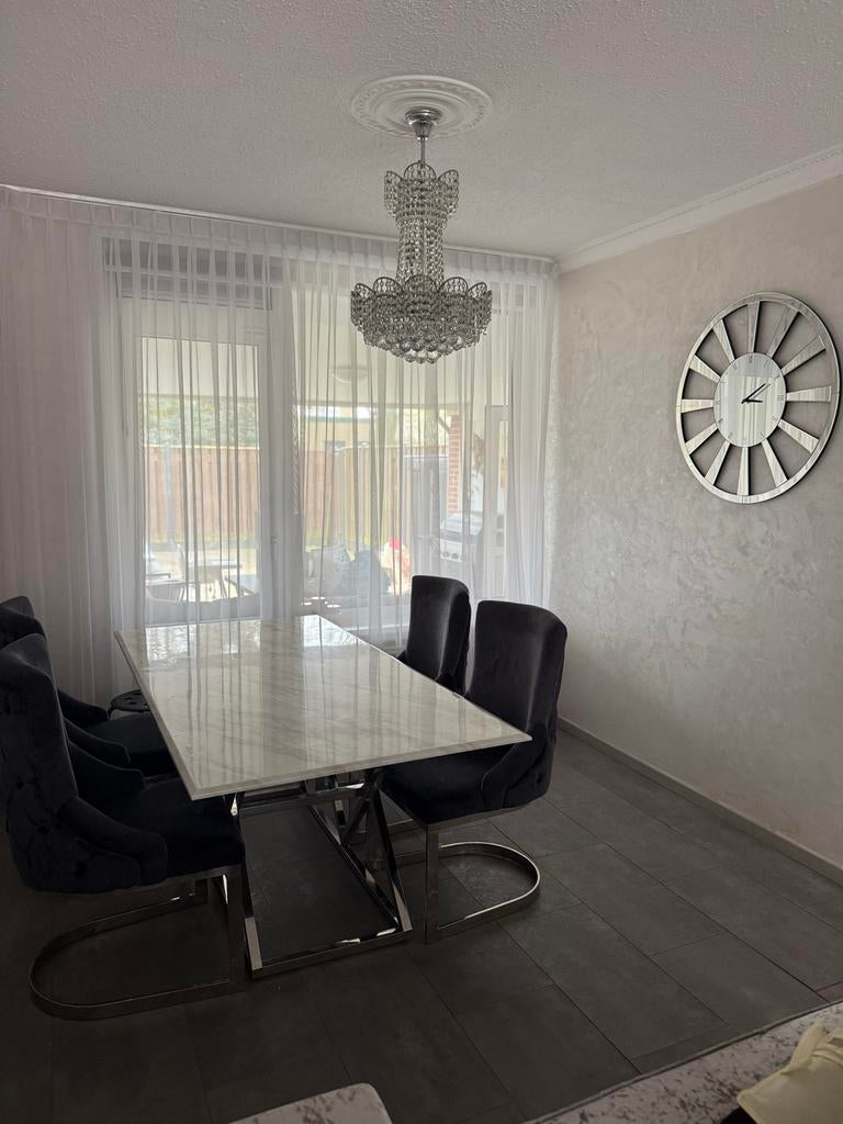 Moderne eettafel met marmerlook en 4 fluwelen stoelen, Ophalen, 50 tot 100 cm, Zo goed als nieuw, Vier personen