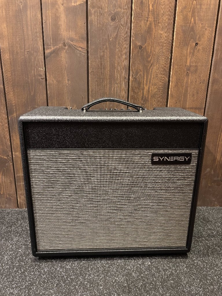 Synergy SYN-20IR Combo+Marshall JMP Preamp – nette occasion, Ophalen, Zo goed als nieuw, Gitaar, Minder dan 50 watt