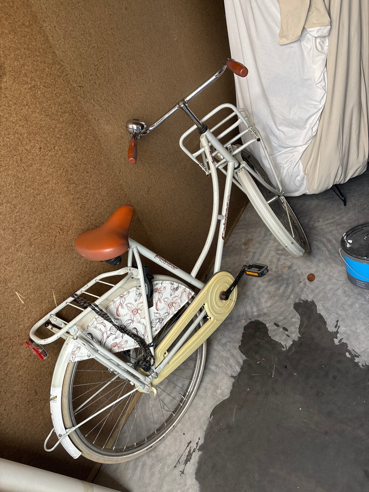 Damesfiets - Achterband ventiel reparatie nodig, Ophalen, Gebruikt, Overige merken