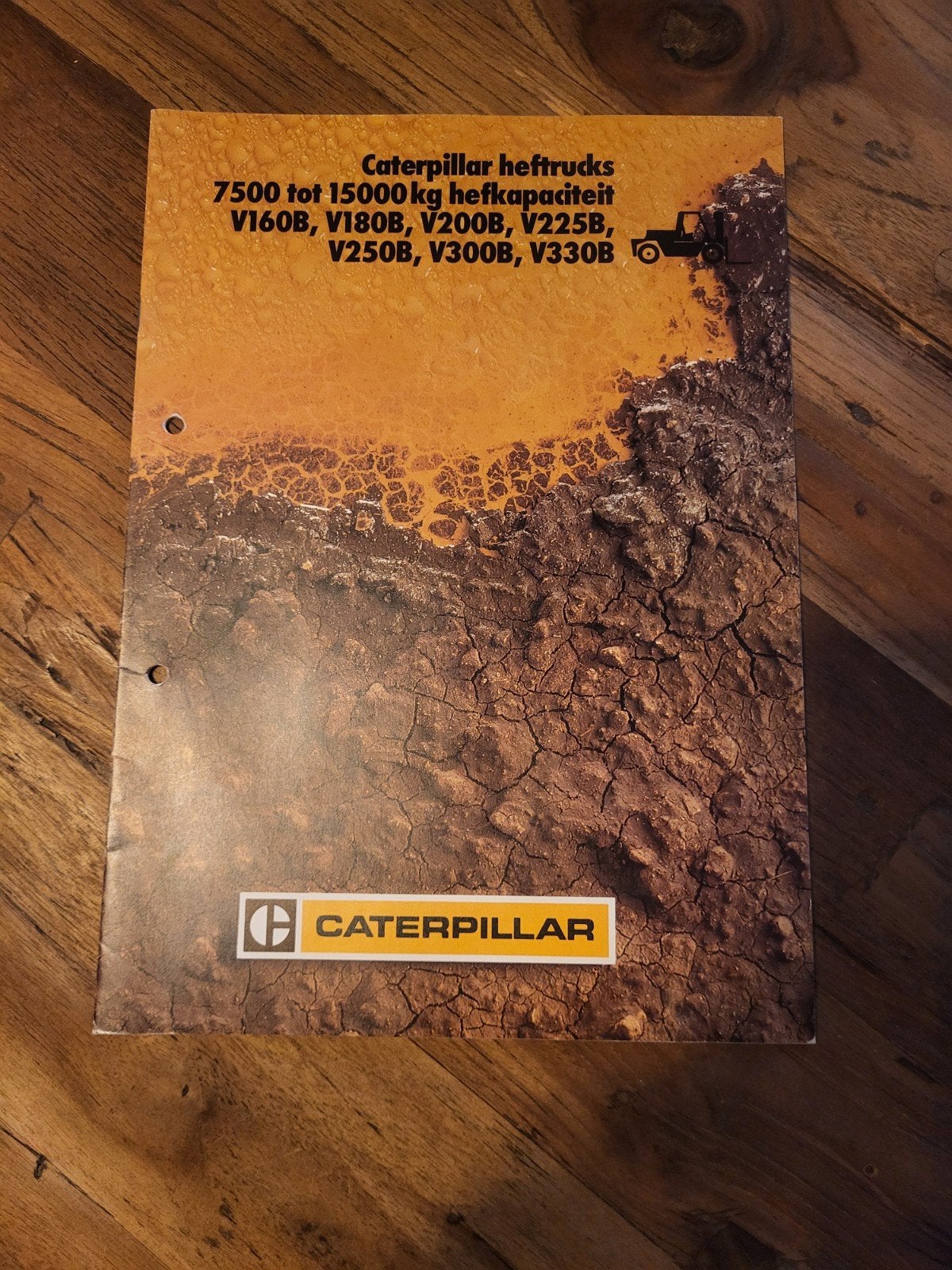 folder Caterpillar heftrucks V160B, V330B, Ophalen of Verzenden, Zo goed als nieuw