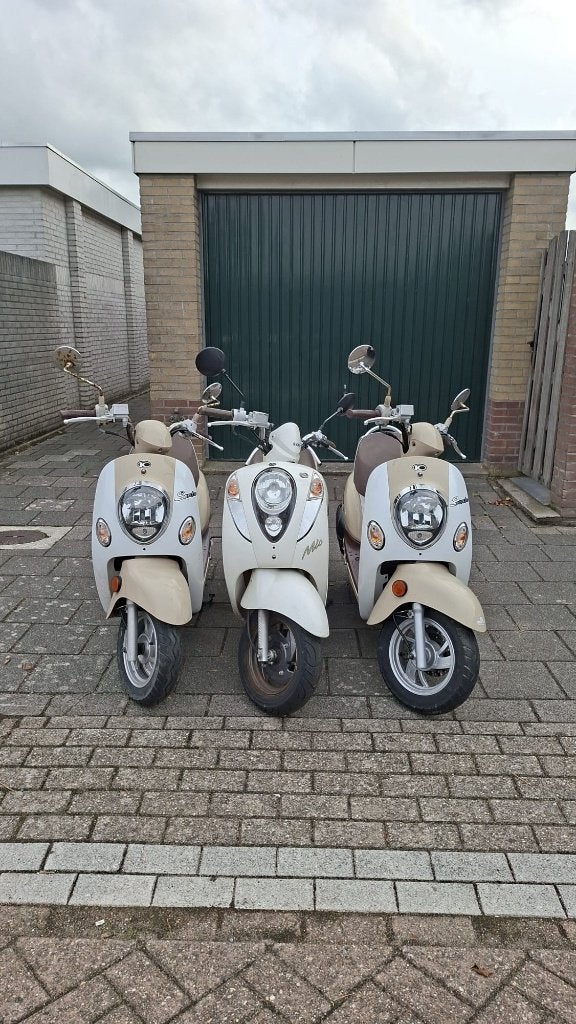 3 Leuke scootertjes 2xKymco Sento en 1xSym Mio., Gebruikt, Benzine, Ophalen, Overige merken