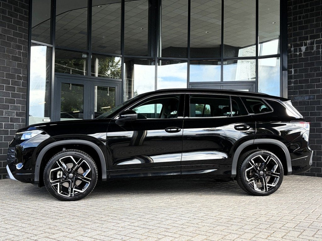 Volkswagen TAYRON 1.5 eTSI LIFE 7-PERS. - TREKH. - 20 INCH -, Auto's, Huisgarantie, 4 cilinders, 7 stoelen, Zwart