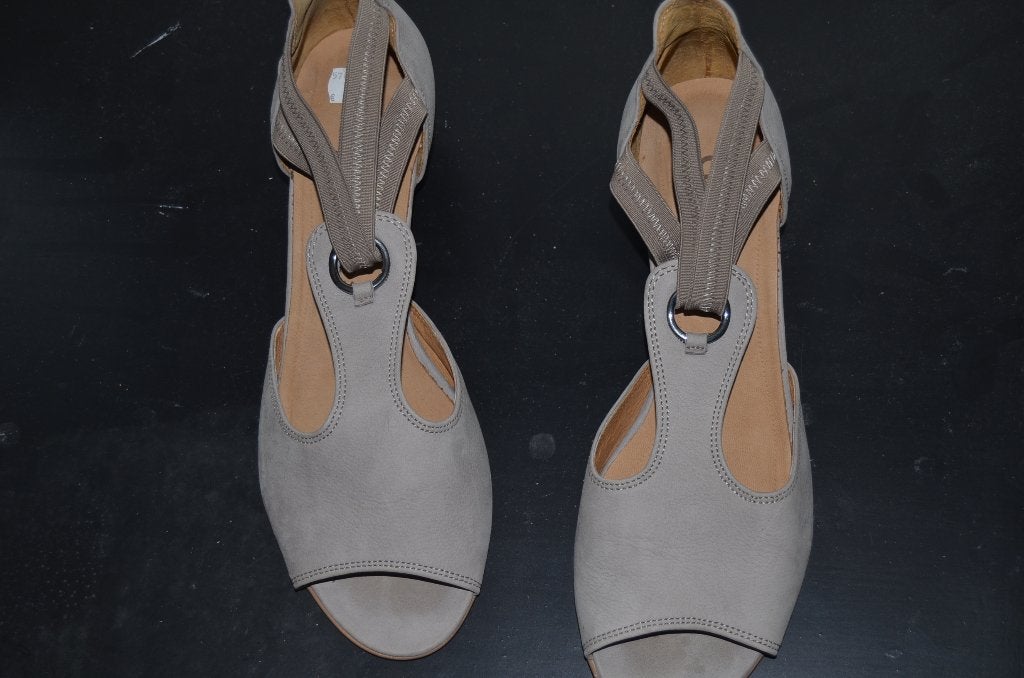 Gabor nude schoen, Kleding | Dames, Schoenen, Verzenden, Zo goed als nieuw, Overige kleuren, Sneakers of Gympen