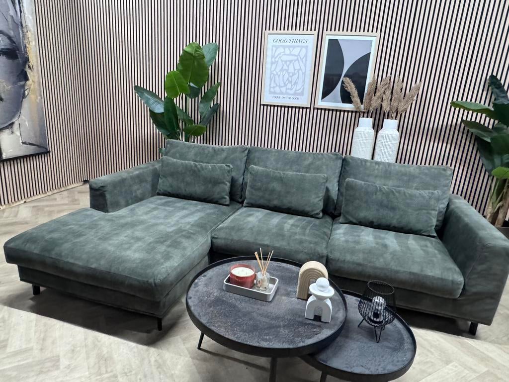ZGAN Velvet Room108 Hoekbank Carmen - Groen - 285 x 180, Huis en Inrichting, Banken | Bankstellen, 250 tot 300 cm, -, -, Hoekbank