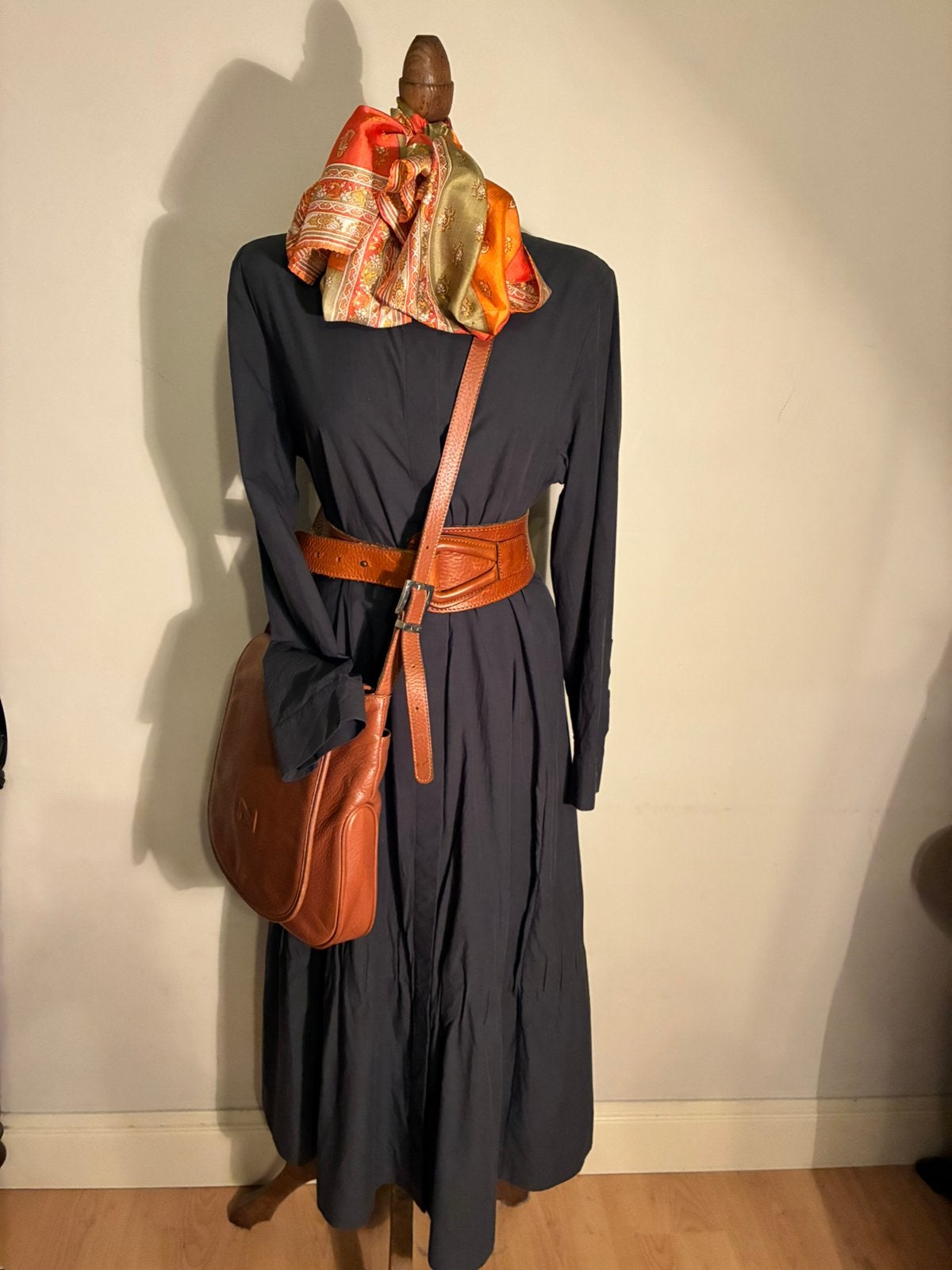COS JURK MAXI DONKER GROEN, Kleding | Dames, Verzenden, Maat 42/44 (L), Zo goed als nieuw, Onder de knie