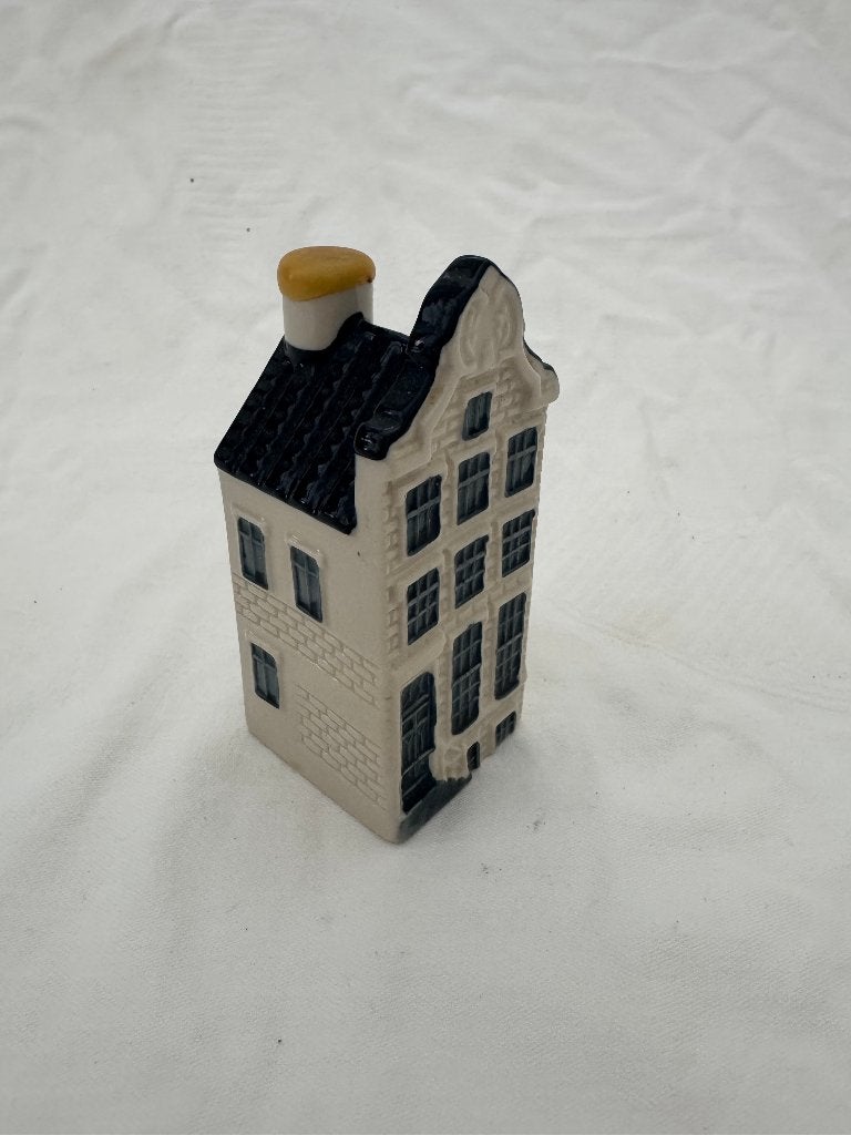 KLM huisje nr 62, Ophalen of Verzenden, Zo goed als nieuw, 61 t/m 80, Gevuld