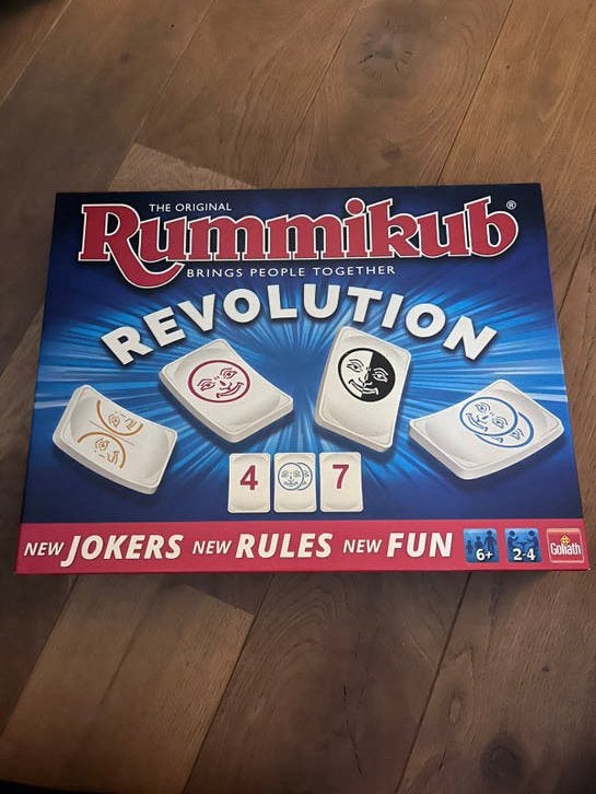 Rummikub Revolution, Ophalen of Verzenden, Zo goed als nieuw
