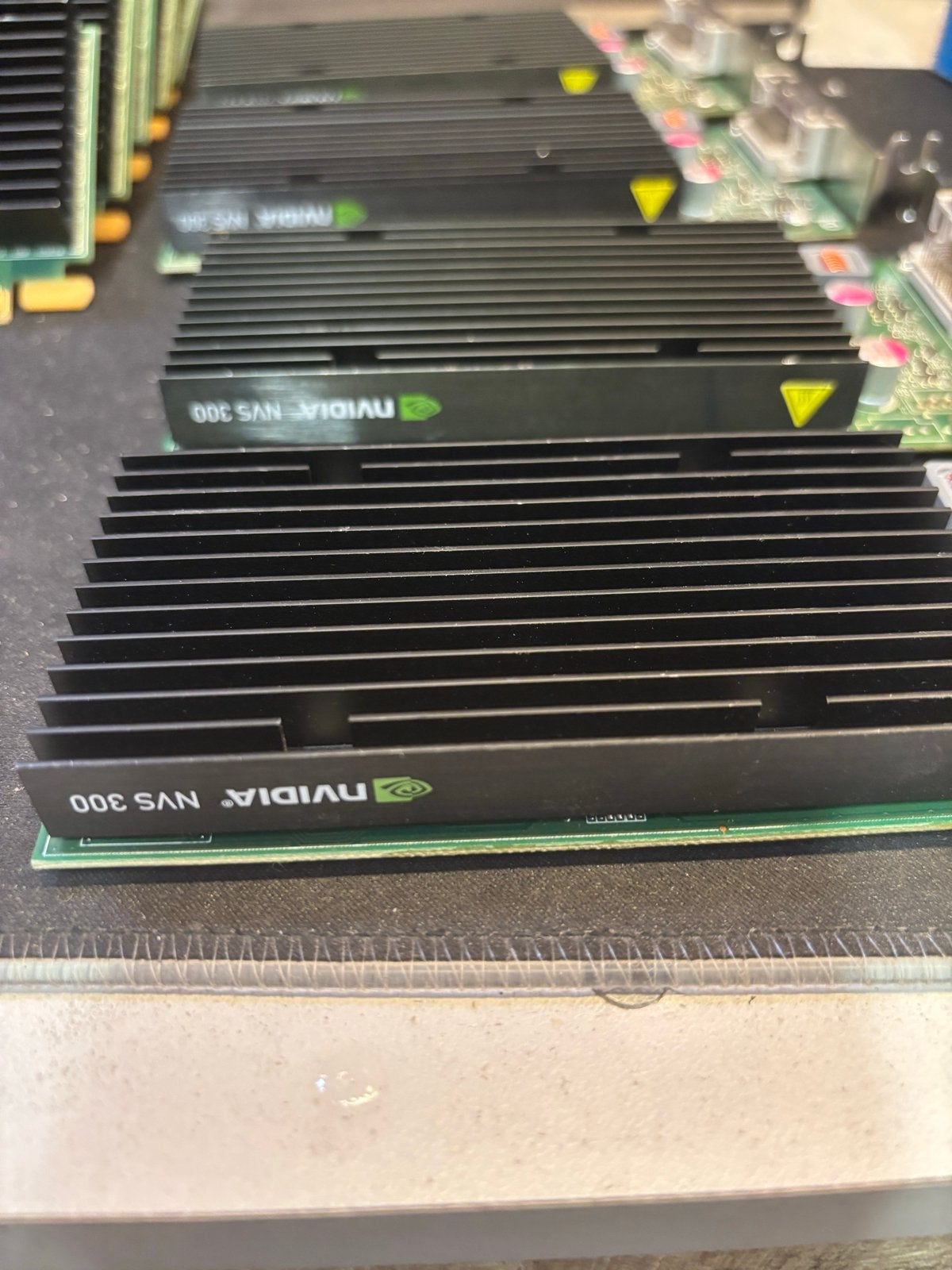 Nvidia NVS 300 Low Profile Videokaarten - Per Stuk/Partij, Computers en Software, Gebruikt, Overige soorten, Ophalen of Verzenden