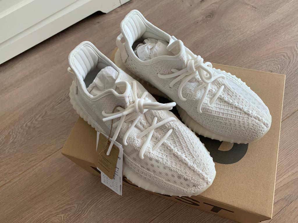 YEEZY BOOST 350 V2 sneakers Kleur Bone Maat 39 1/3, Kleding | Dames, Schoenen, Adidas, Wit, Nieuw, Ophalen of Verzenden