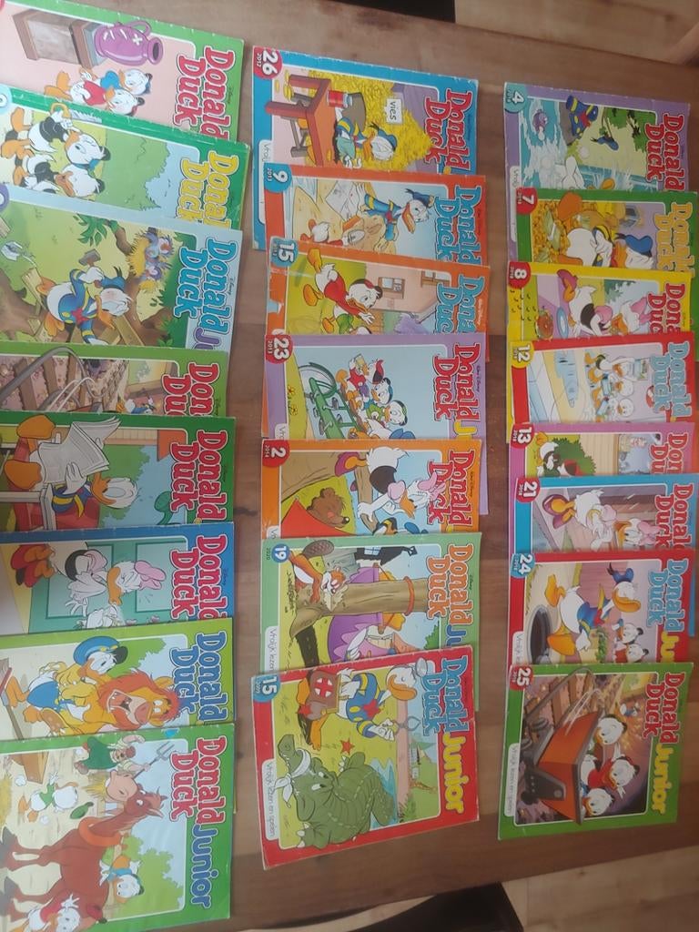 Donald Duck Junior: 23 stuks, Meerdere stripboeken, Ophalen of Verzenden, Gelezen