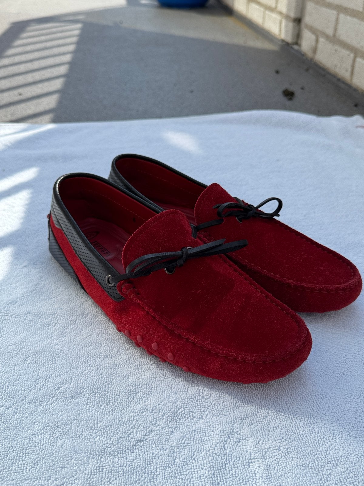 Zeldzame Tod's Ferrari Loafers - Nieuwstaat met Dustbag, Kleding | Heren, Ophalen of Verzenden, Zo goed als nieuw, Overige kleuren