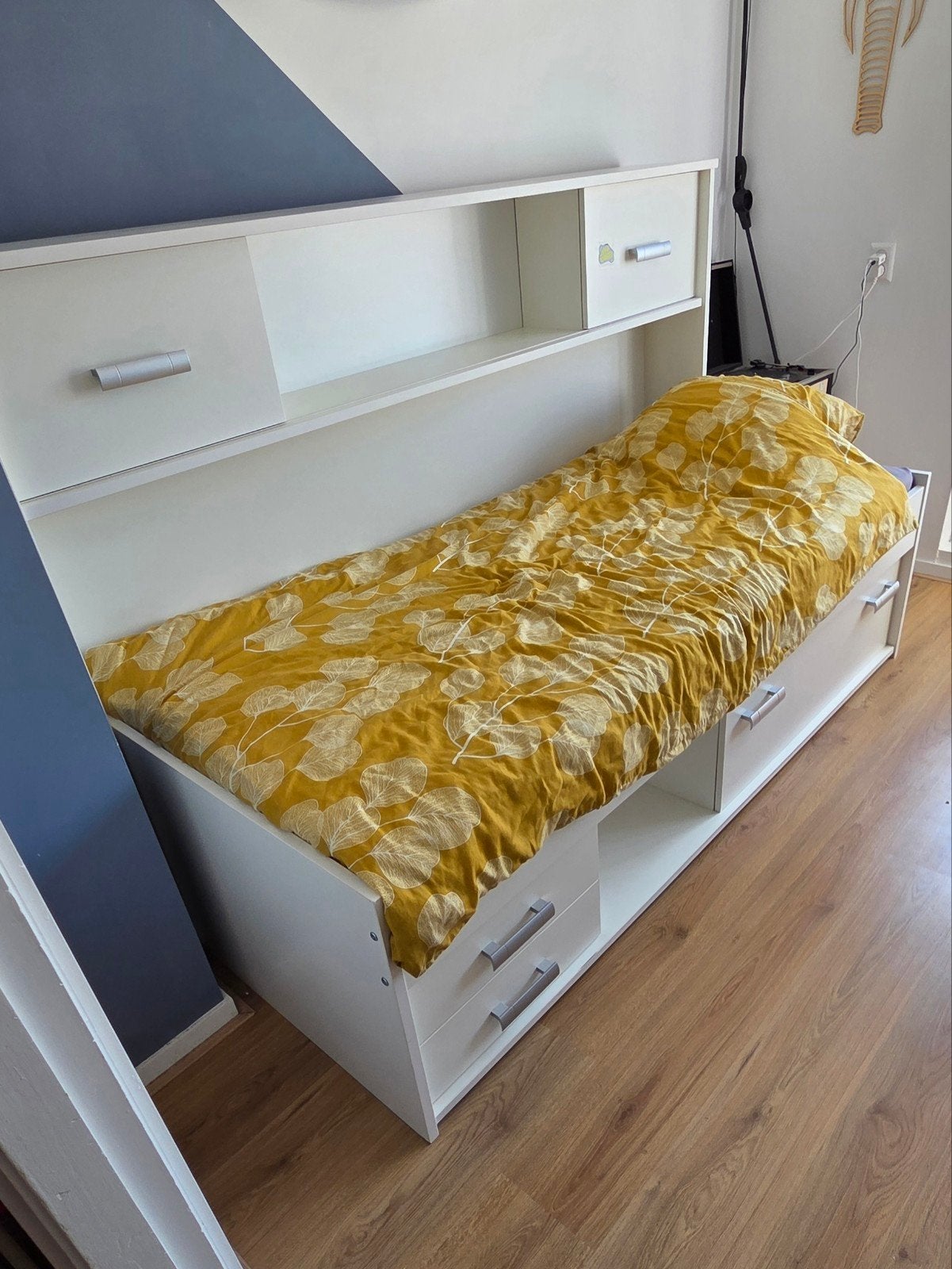 Praktisch bed met opbergruimte, Ophalen, Eenpersoons, Wit, Zo goed als nieuw