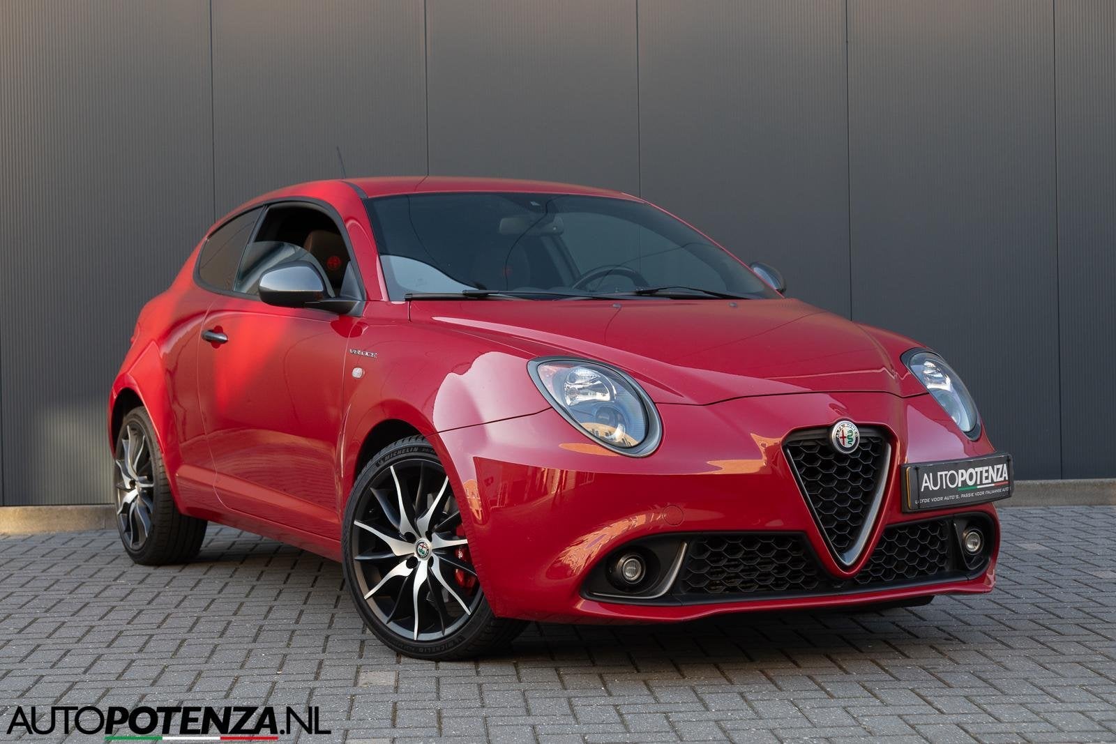 Alfa Romeo MiTo 1.4 T MultiAir Veloce 170PK Automaat PDC NAV, Auto's, Alfa Romeo, Euro 6, 49 €/maand, Bedrijf, 19 km/l