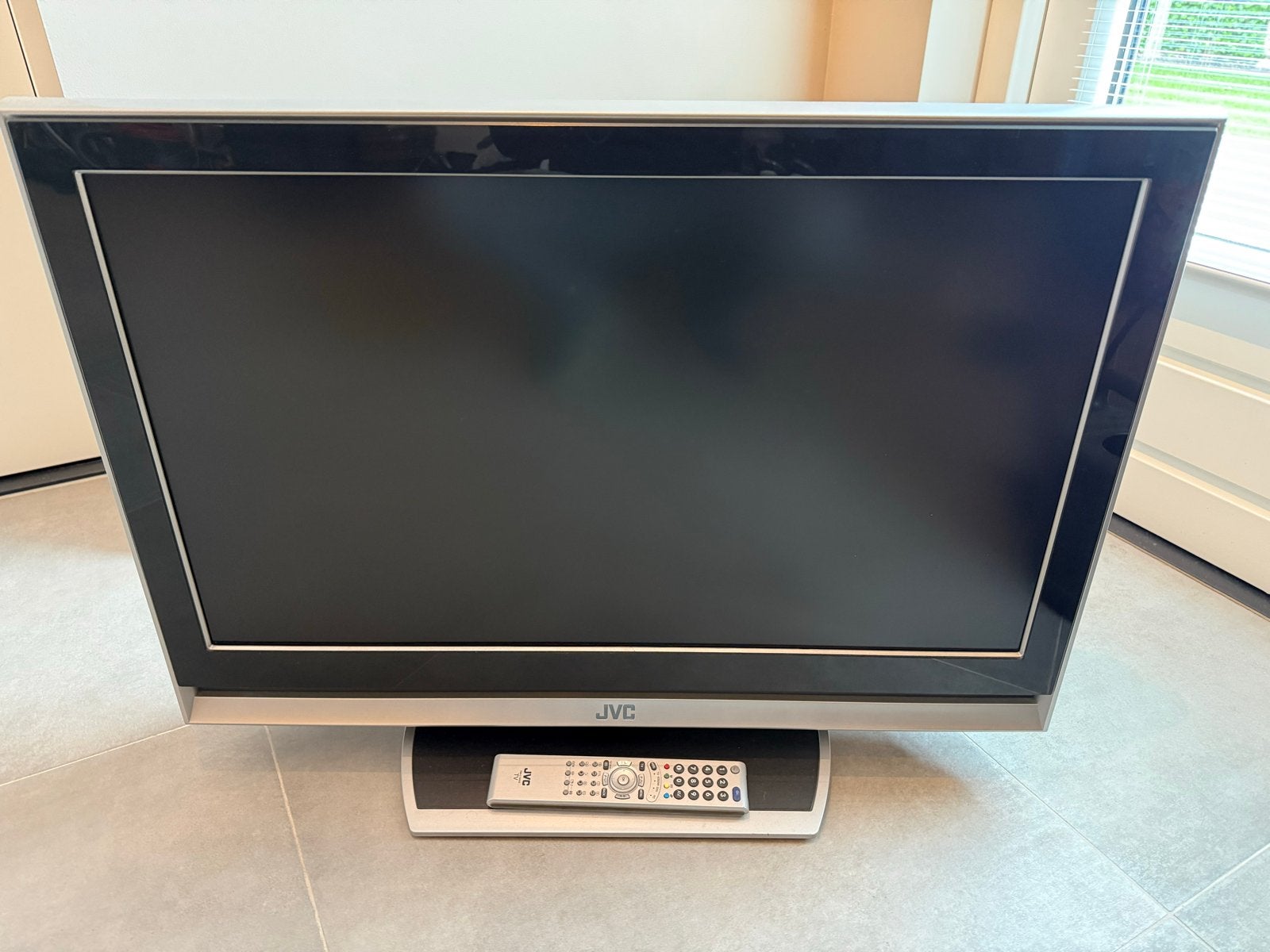 JVC LT-32X70BU LCD TV - 81 cm (32 inch) met afstandsbedienin, Ophalen, Gebruikt, 50 Hz, 80 tot 100 cm