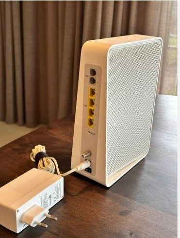Ziggo modem router, Ophalen of Verzenden, Gebruikt, Router met modem, Zyxel