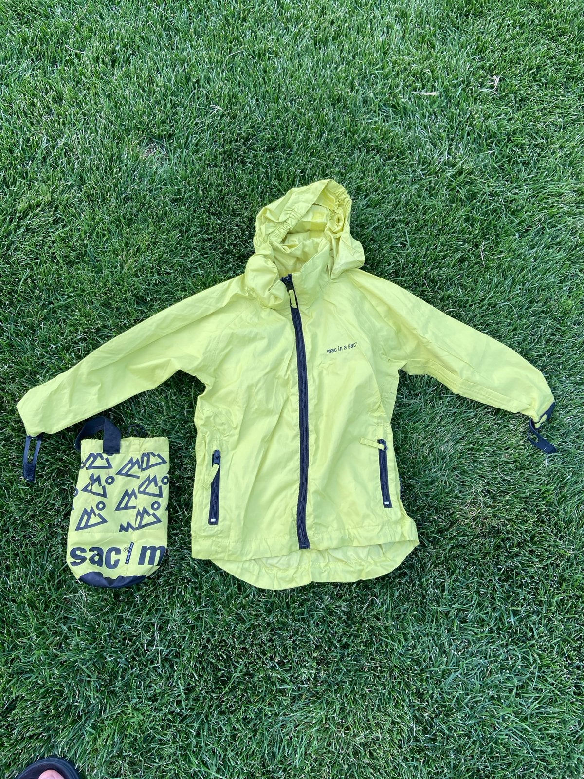 Mac in a Sac regenjas voor kinderen 2-4 jaar (92-104 cm), Ophalen, Zo goed als nieuw, Jongen of Meisje