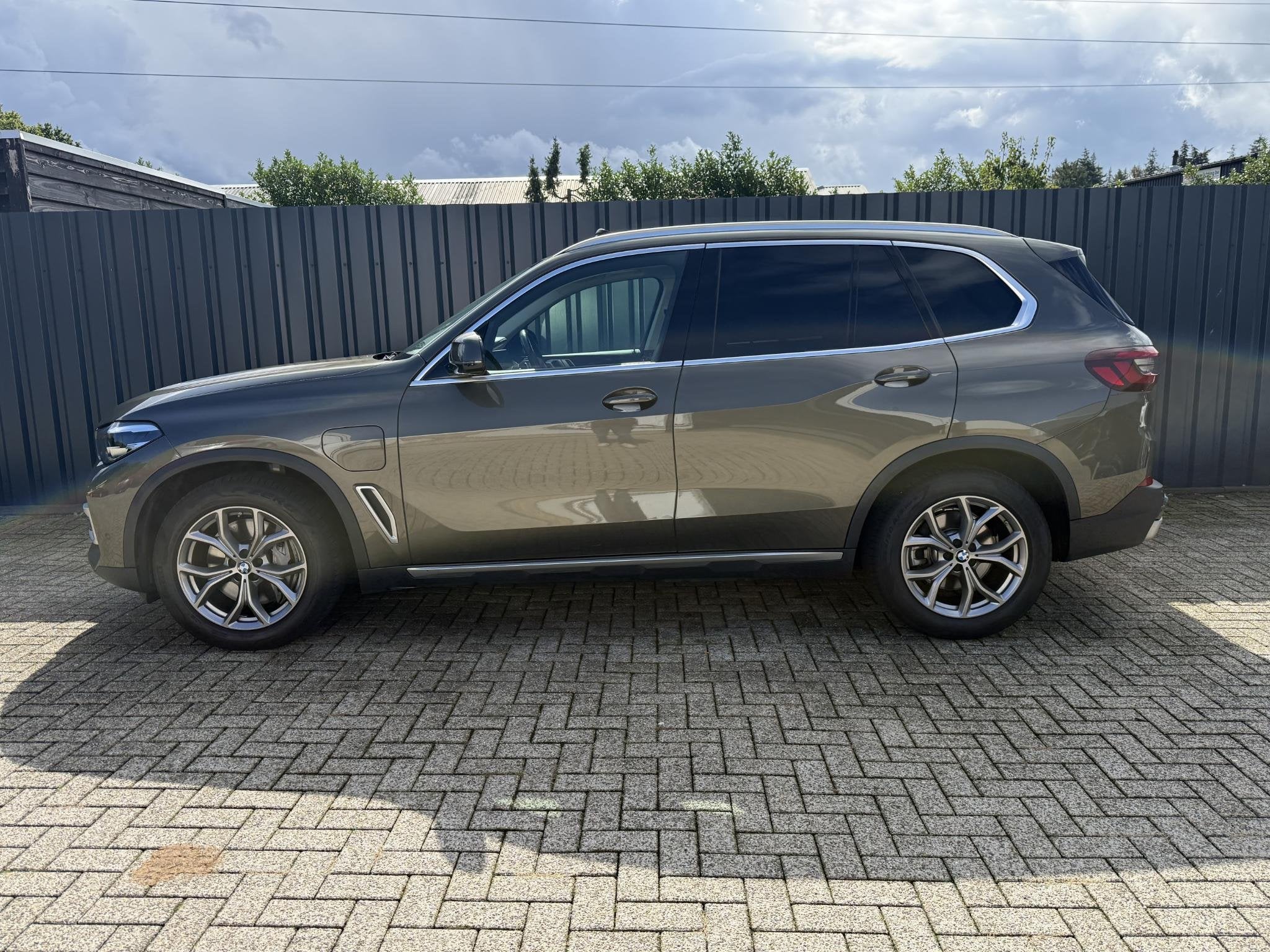 BMW X5 xDrive45e High Executive, Auto's, Dealer onderhouden, Gebruikt, 394 pk, Vierwielaandrijving