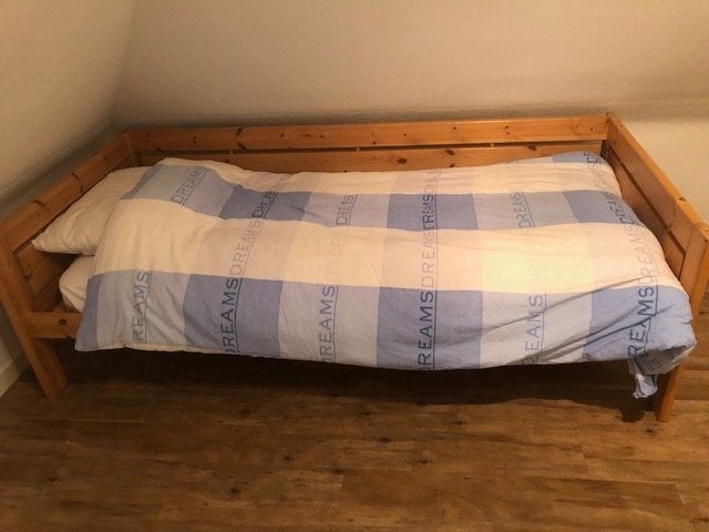 bed eenpersoons, Ophalen, 100 cm, Eenpersoons, Zo goed als nieuw